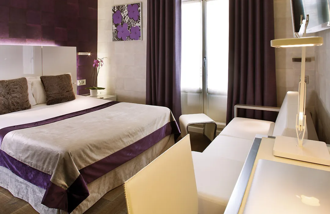 Hotel Des Arceaux-1
